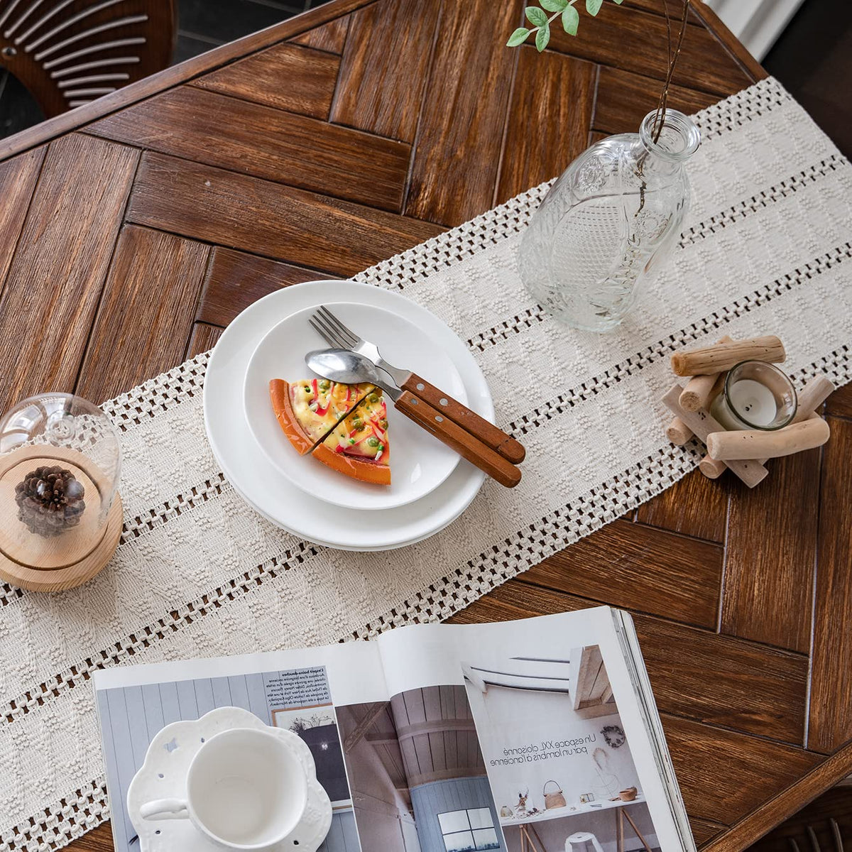 Alynsehom macrame weave detail shows hollow stripe texture for refined tablescapes.