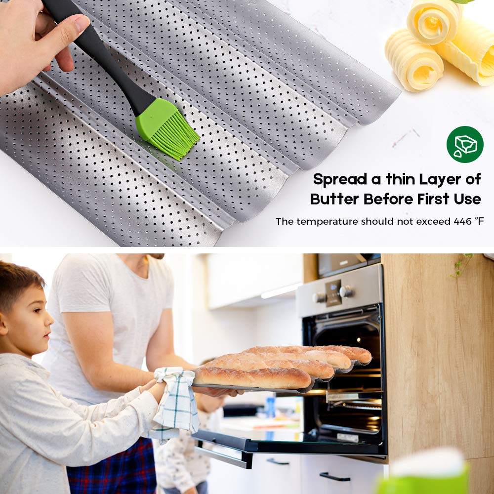 AMAGABELI perforated baking tray supports crisp crust and good airflow.
