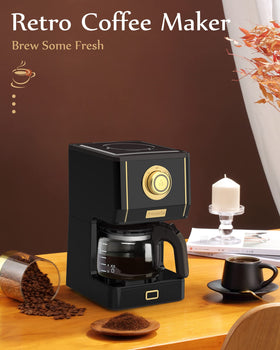Amaste CM 1003AE glass carafe during brewing.