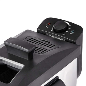 Amazon Basics 3.2-qt deep fryer easy draining basket for mess-free removal.