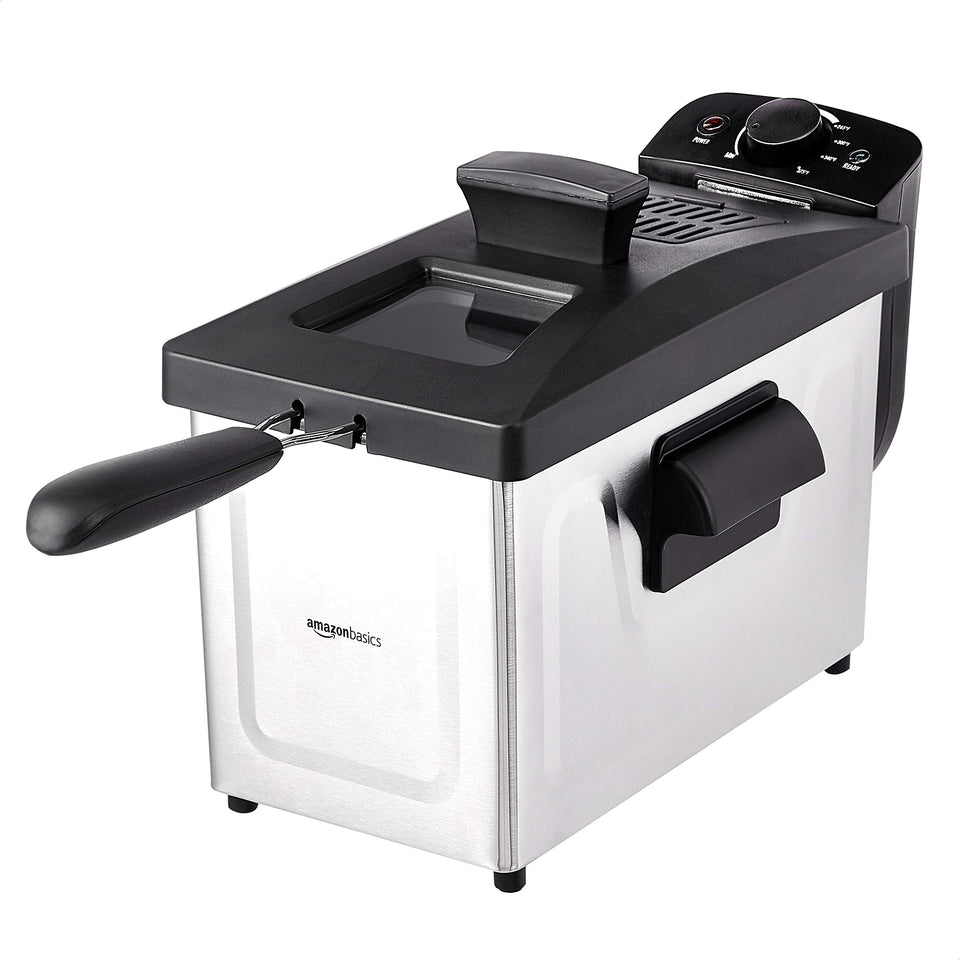 Amazon Basics 3.2-qt deep fryer viewing window for easy monitoring.
