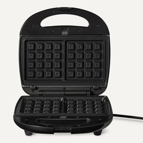 Amazon Basics panini press mode delivers evenly pressed sandwiches.