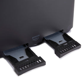 Amazon Basics toaster featuring defrost and cancel buttons for flexible mornings.