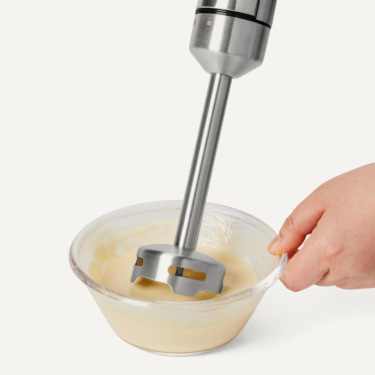 Amazon Basics 500W immersion blender turbo mode for quick velvety blends.