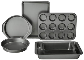 Amazon Basics nonstick bakeware loaf pan for even browning and easy release