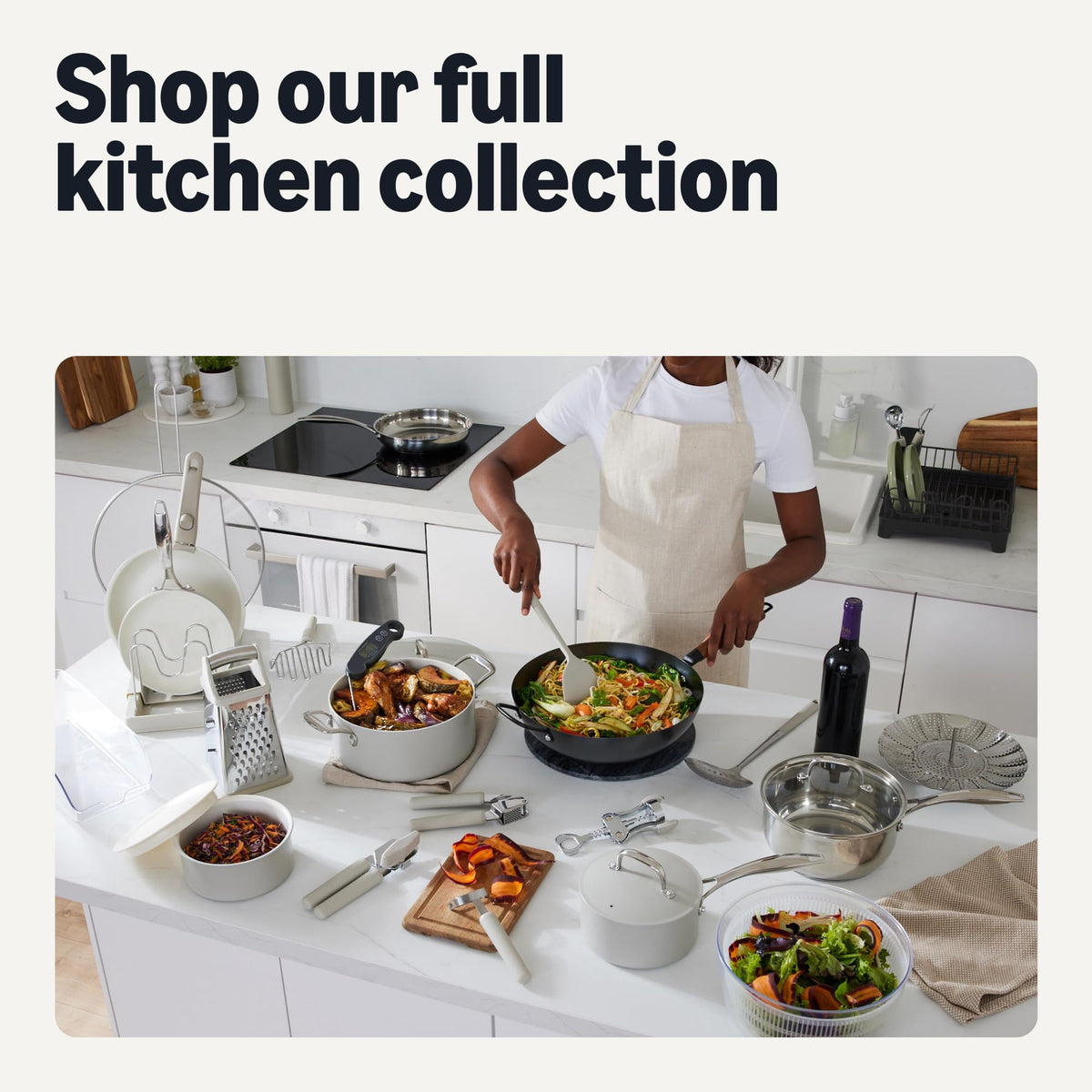 Amazon Basics dish rack holds up to 10 dishes.
