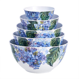 Amazon Basics top-rack dishwasher safe bowls for quick cleanup.