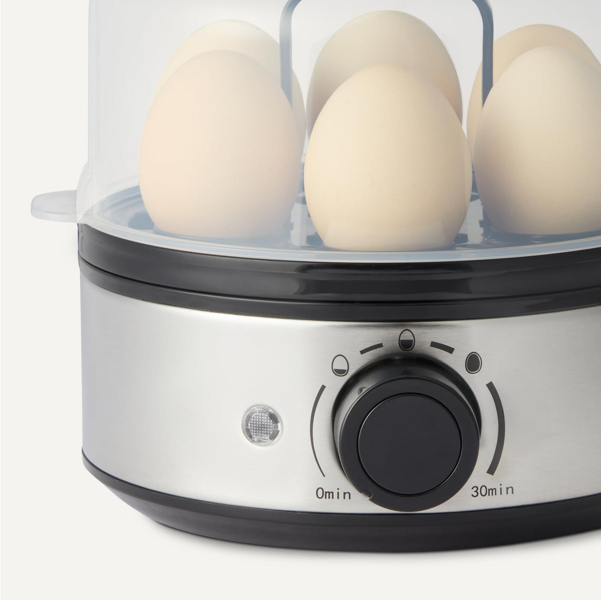 Amazon Basics dishwasher-safe lid and holder simplify cleaning after cooking.