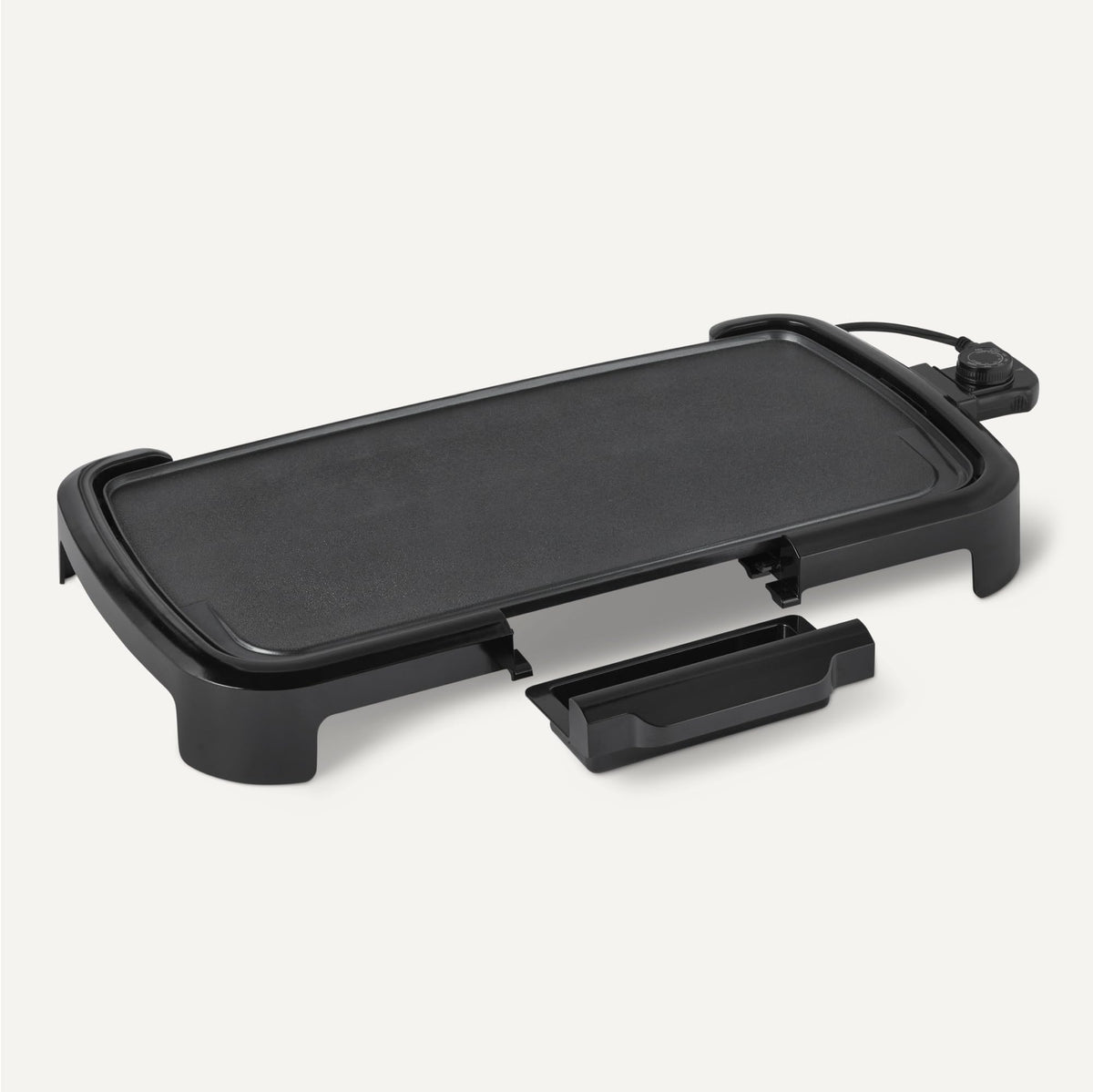 Amazon Basics griddle offers adjustable heat from 200 to 400 F.