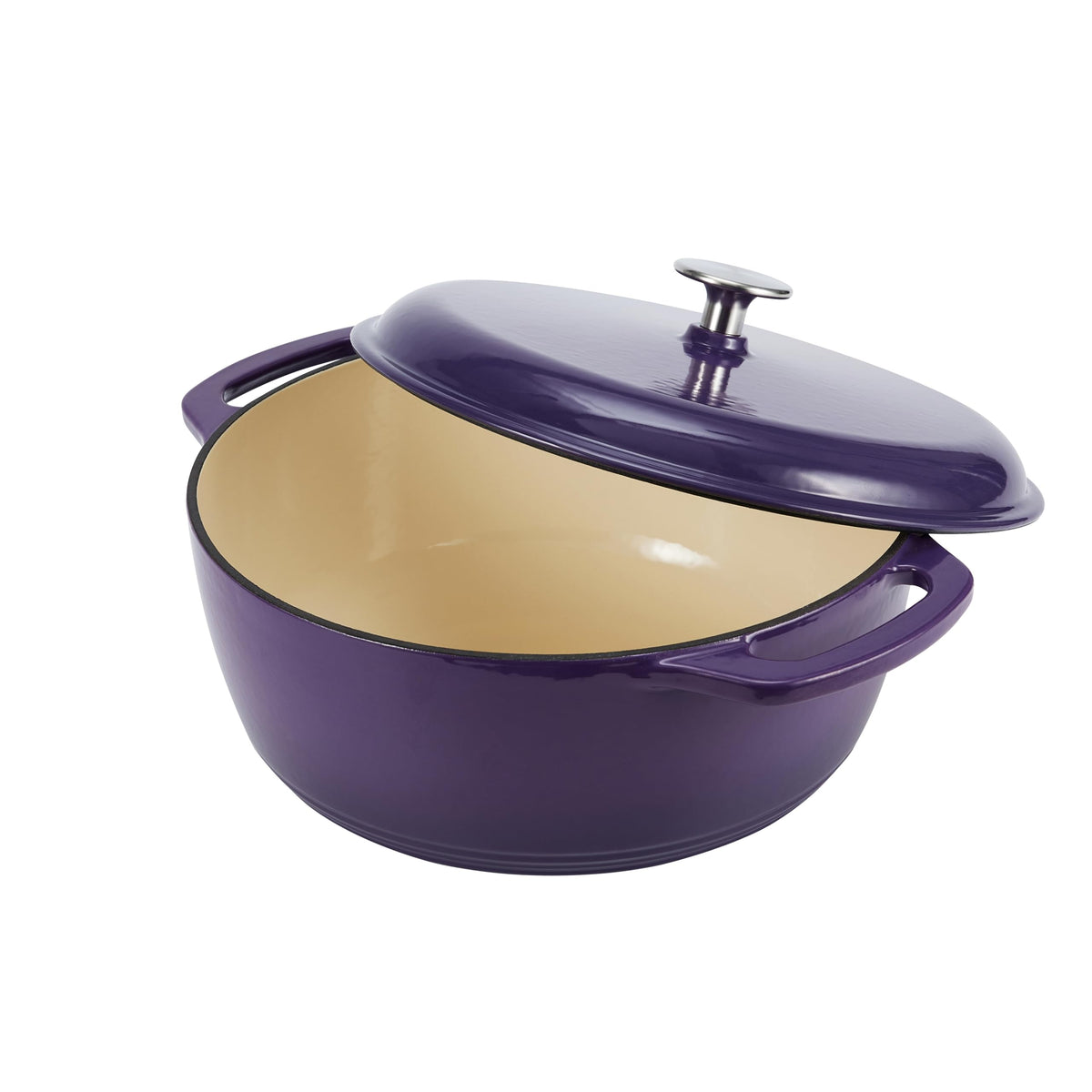 Amazon Basics Dutch oven in action for stews and roasts.