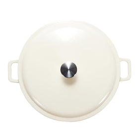 Amazon Basics 3.3-quart round casserole ideal for family-style braising and serving.