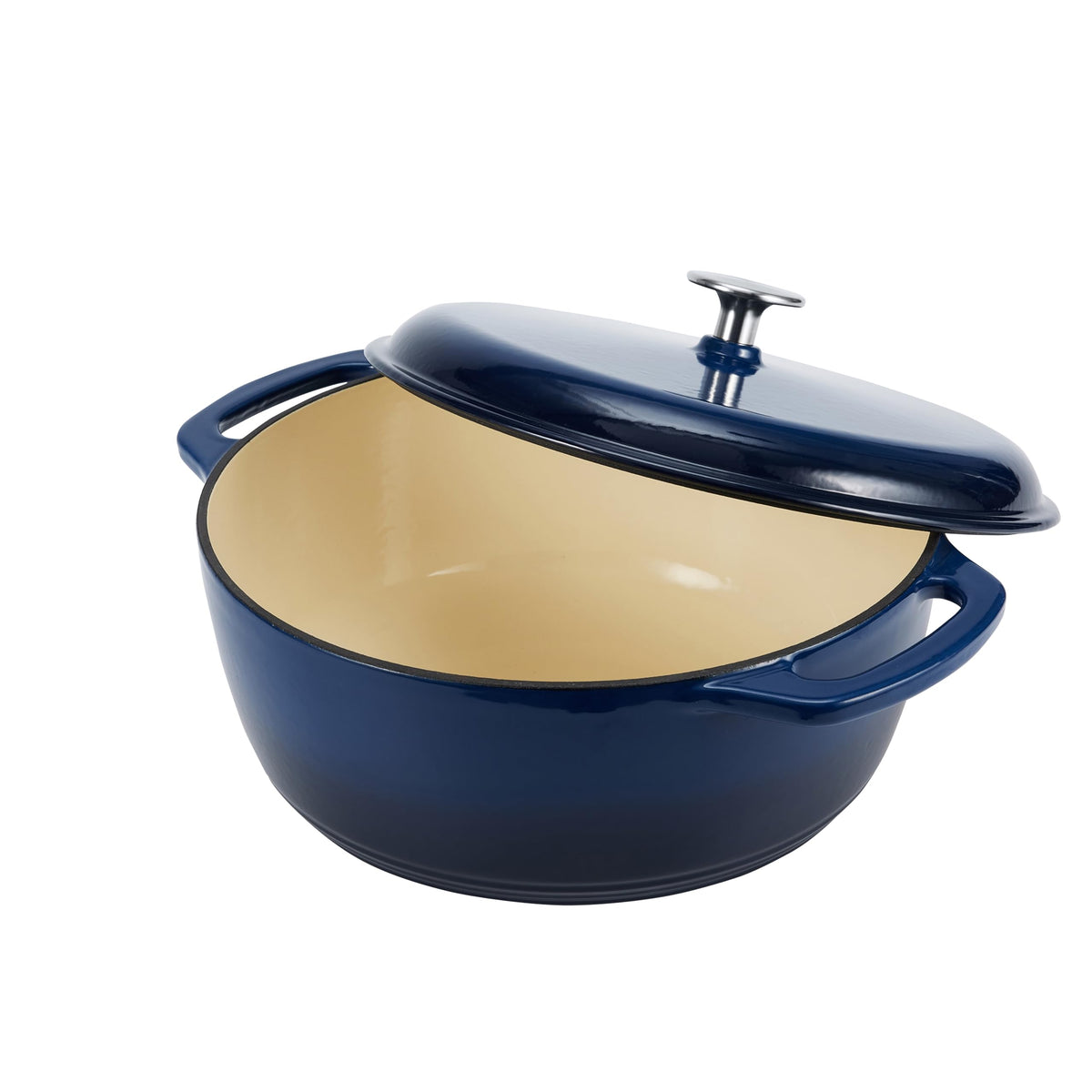 Amazon Basics enameled coating offers durability and easy cleaning after meals