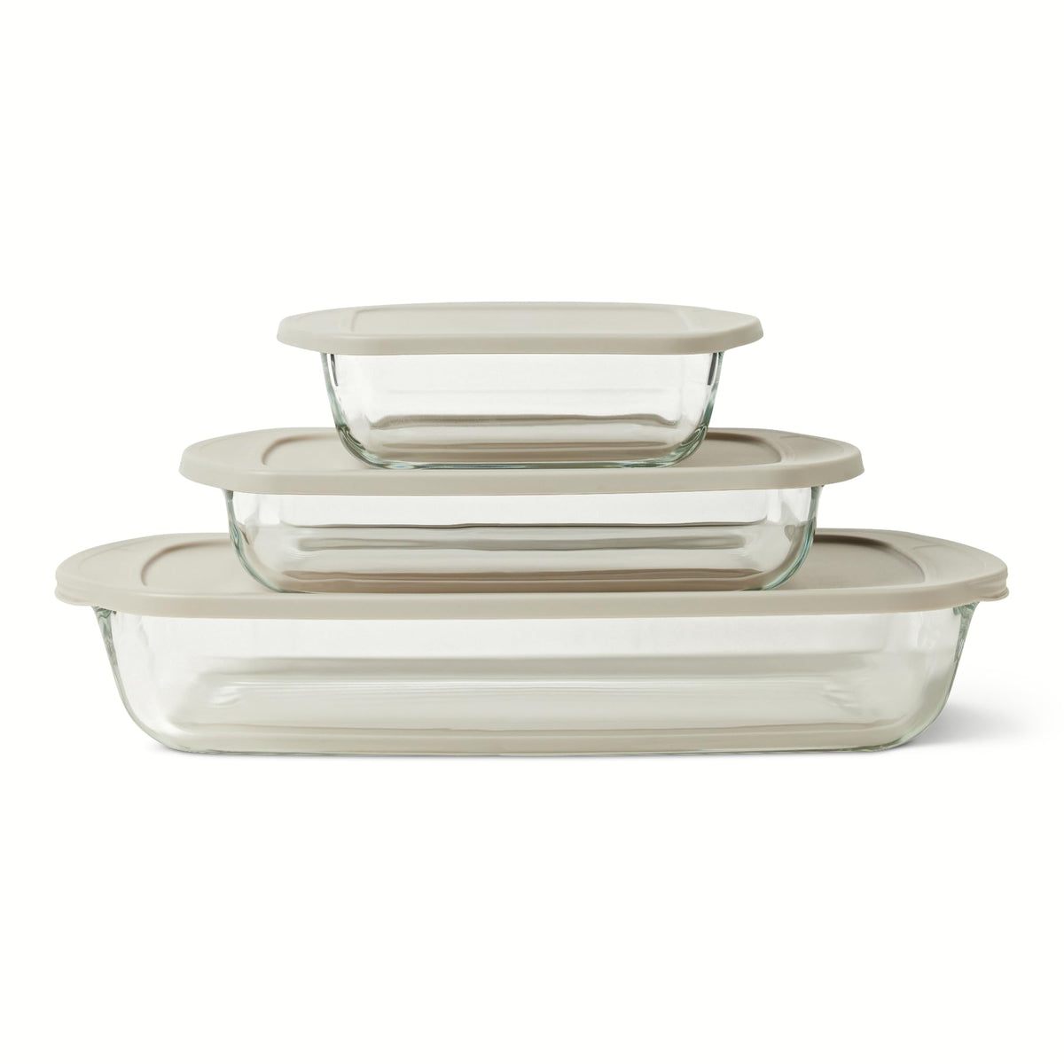 Amazon Basics glass baking dish with lid for oven-to-table casseroles.