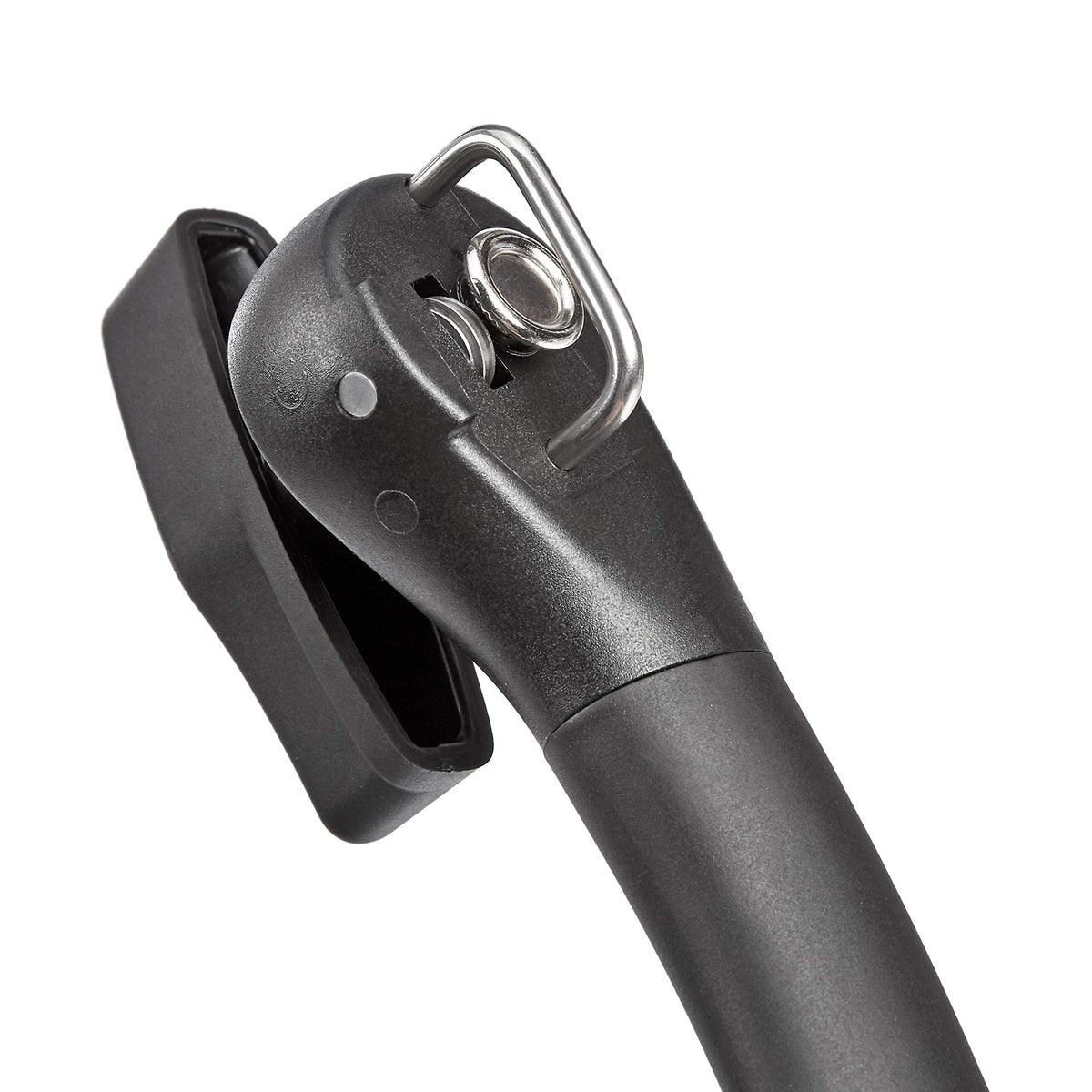Amazon Basics can opener with oversized knob makes turning easy for everyday use.