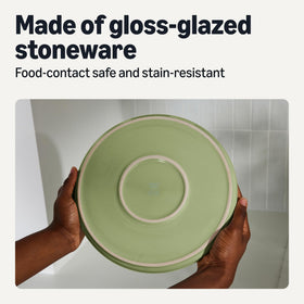 Amazon Basics olive-glazed dinner plate with straight rim, modern style for stylish table settings.