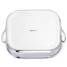 Amazon Basics pan withstands up to 500°F for versatile roasting.