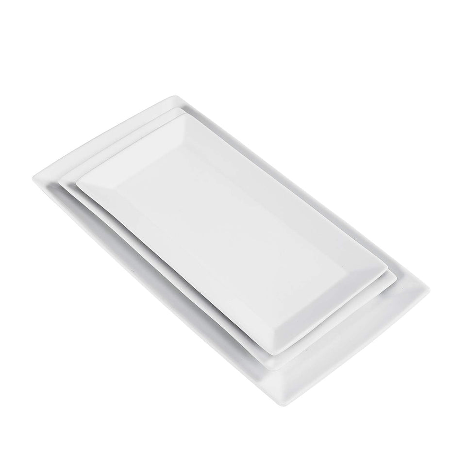 Amazon Basics porcelain large platter with ample surface for appetizers and entrees.