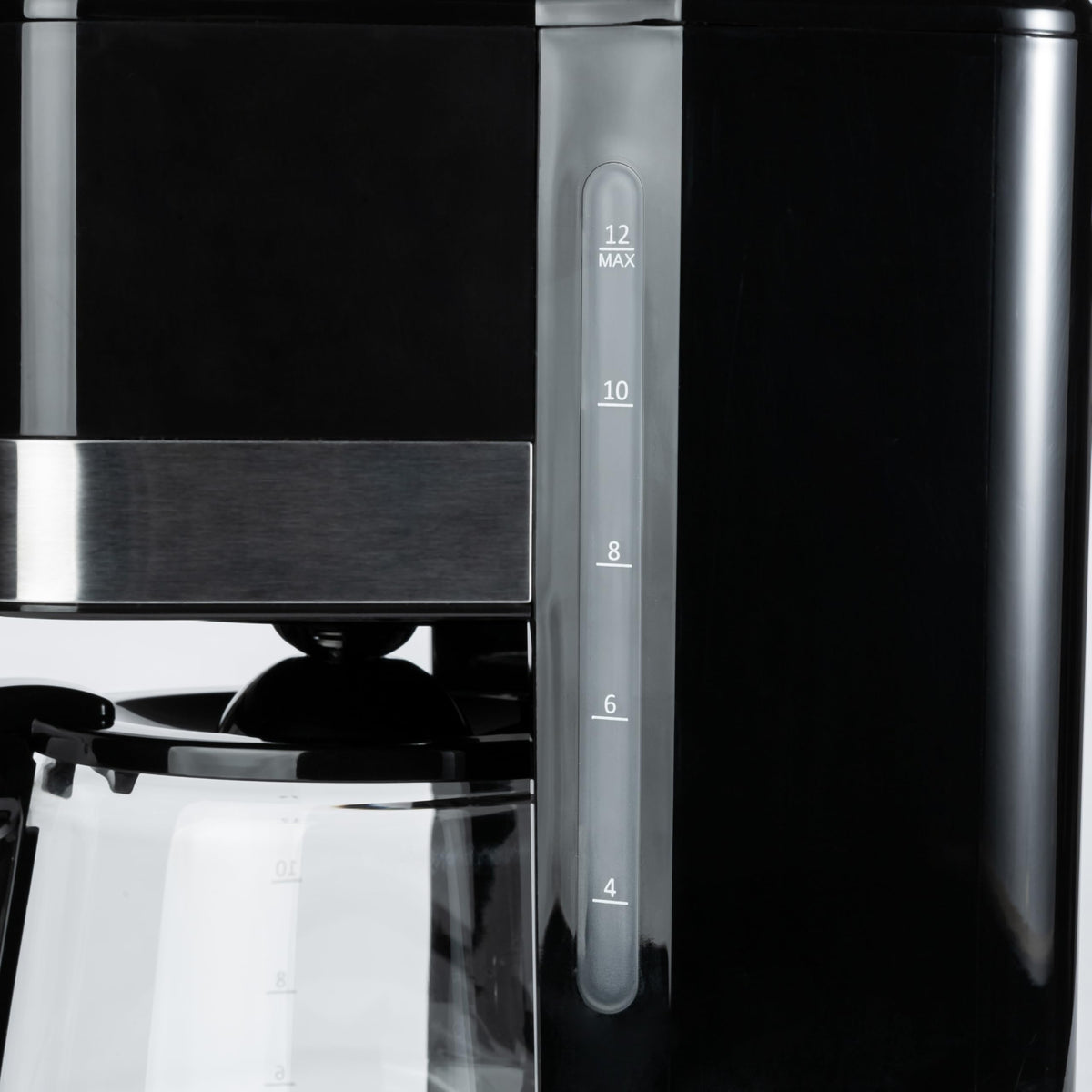 Amazon Basics pause and pour lets you grab a cup mid-brew.