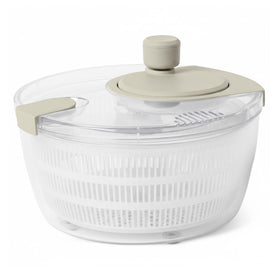 Amazon Basics salad spinner 4.2 qt linen-gray bowl for fast greens drying.
