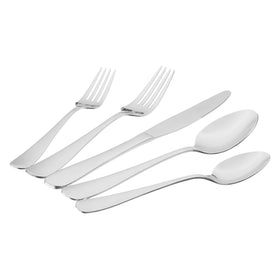 Amazon Basics complete 5-piece place settings ideal for daily dining.