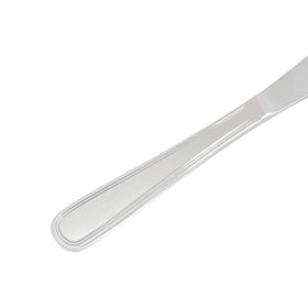 Amazon Basics silverware set durable stainless steel for long-lasting dining.