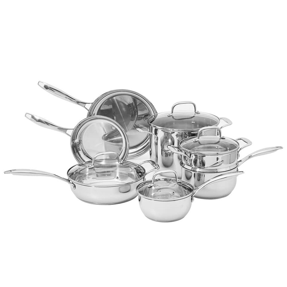Amazon Basics 8-inch frypan for even heating and easy searing.