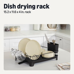 Amazon Basics rust-resistant design keeps countertops dry after dish drying.