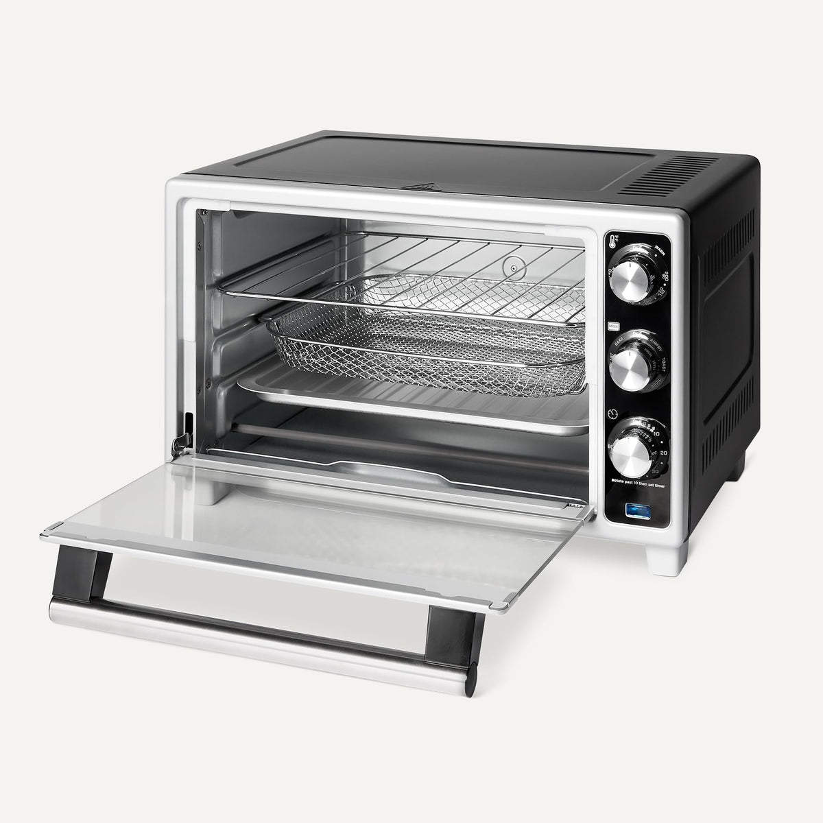 Amazon Basics toaster oven control panel with precise temperature settings up to 450°F.