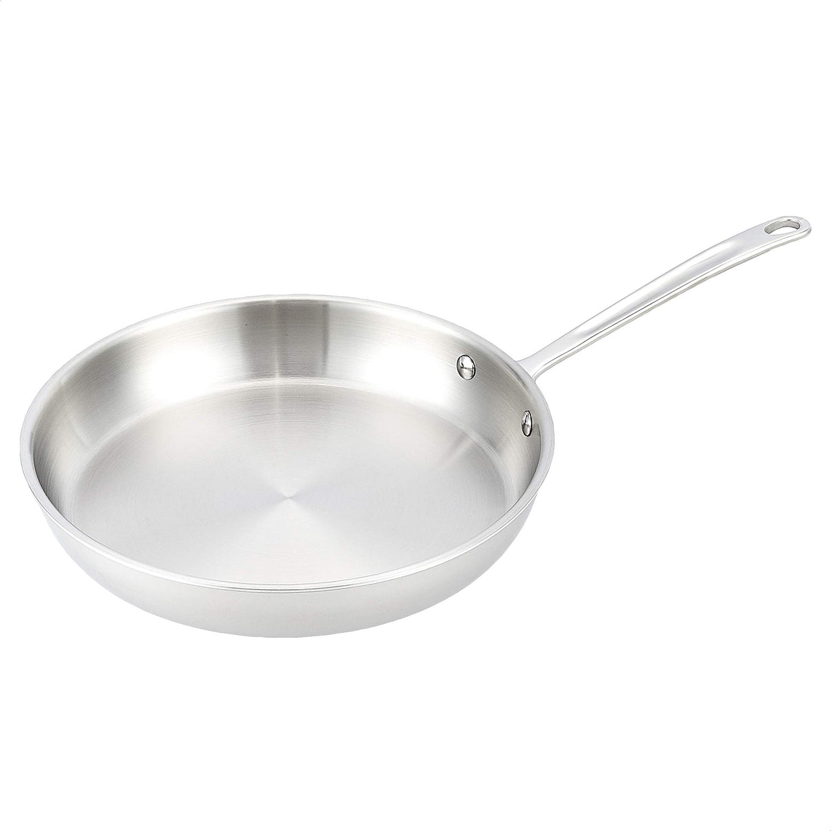 Amazon Basics tri-ply 12-inch fry pan top view shows even heat distribution in action.