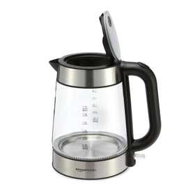 Amazon Basics 1.7-liter electric kettle provides ample hot water for multiple beverages