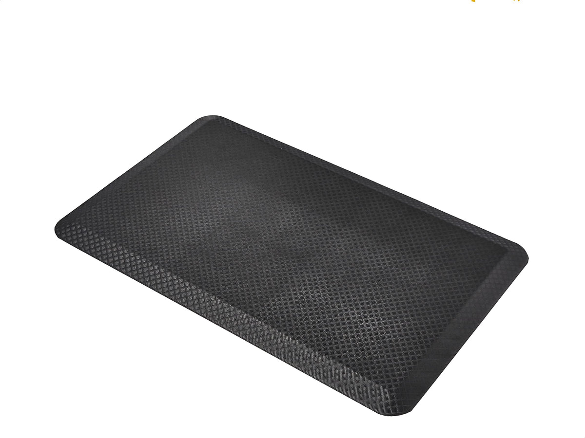 Amazon Basics mat close-up shows high-grade foam for cushioned support.