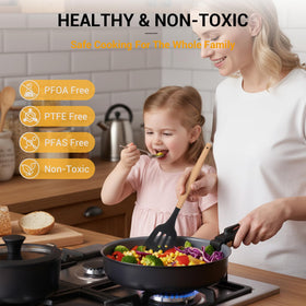 Ammeloo removable-handle cookware ready for compact kitchens and RV use.