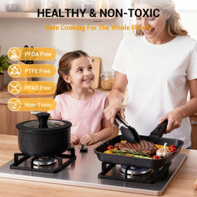 Stackable Ammeloo pots and pans illustrating clutter-free kitchen storage.