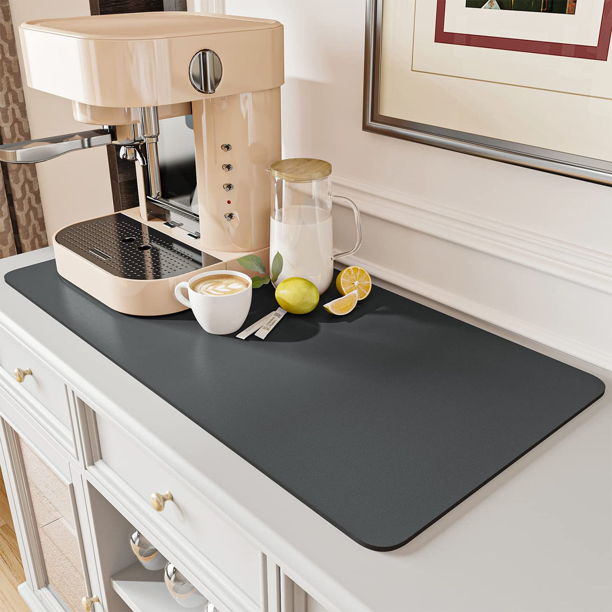 AMOAMI Coffee Mat hides stains to keep counters clean.
