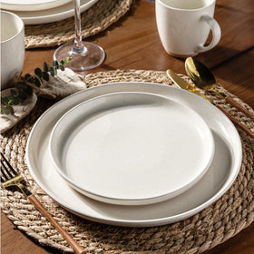 AmorArc dessert plates with hand-painted accents for casual meals.