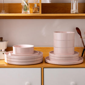 AmorArc handcrafted texture elevates table presence during meals