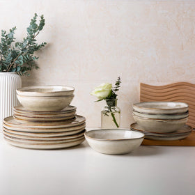 AmorArc dinner plate with reactive glaze offers a scratch resistant surface