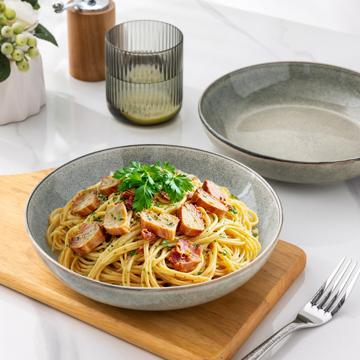 AmorArc bowls are dishwasher and microwave safe for daily use