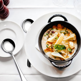 AmoVee spoons ideal for home dining and entertaining occasions.