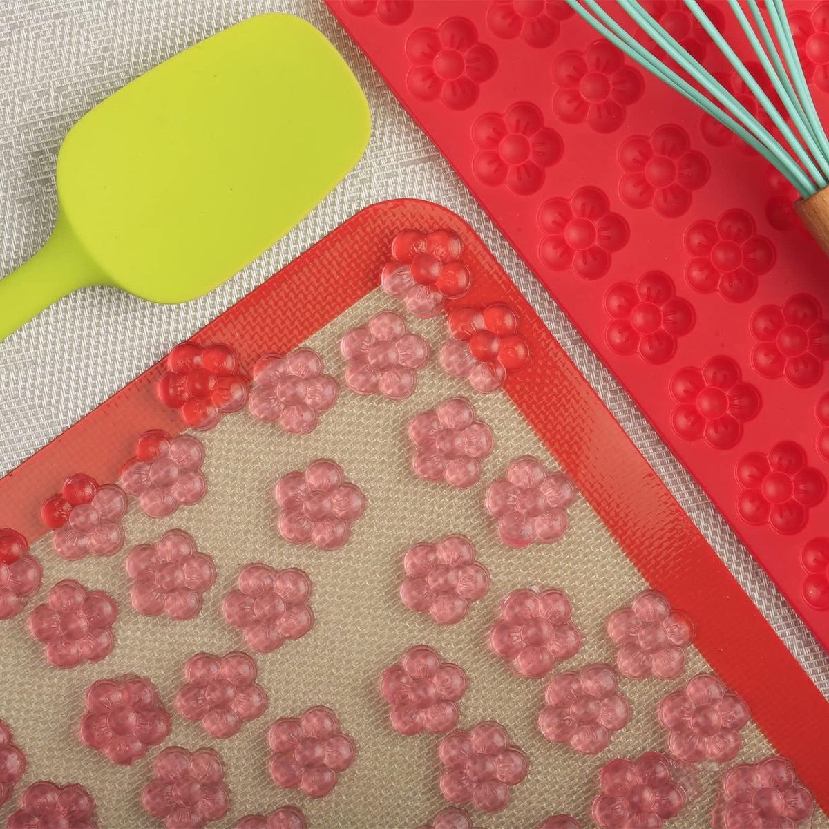 Amyandone gummy mold creates plum blossom shapes for snacks