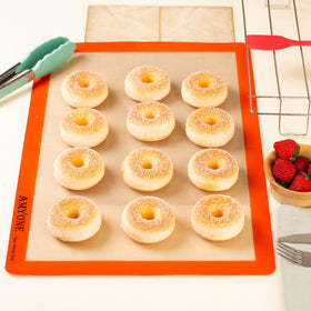 AMYONE durable silicone mat withstands high heat for versatile baking