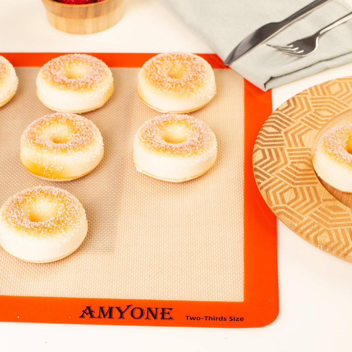 AMYONE eco-friendly baking mat saves parchment and reduces waste