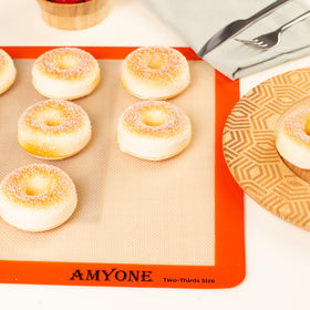 AMYONE eco-friendly baking mat saves parchment and reduces waste
