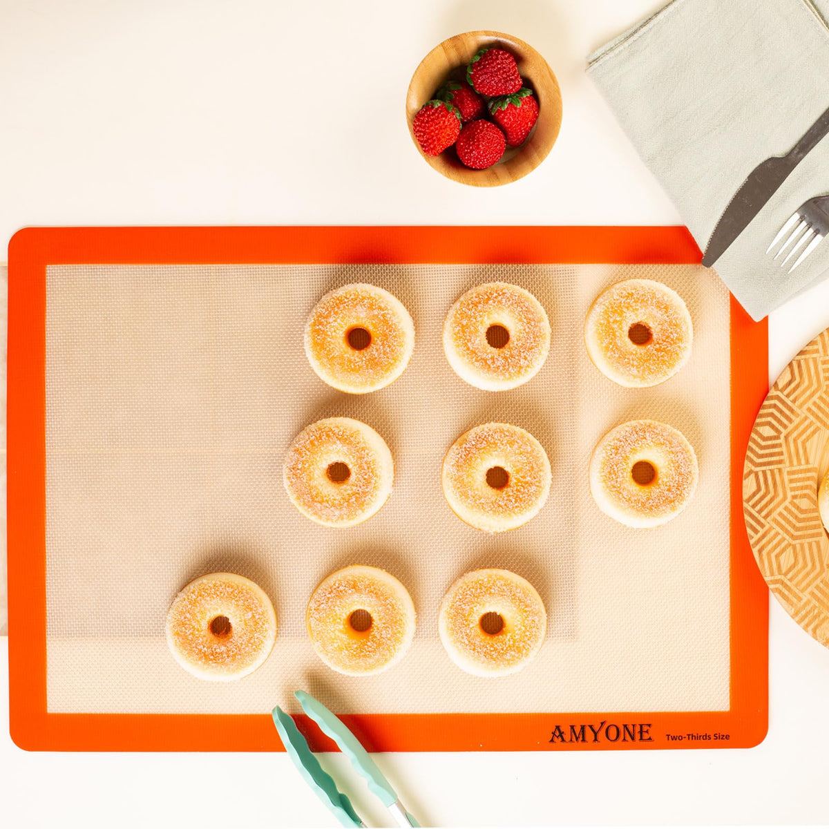 AMYONE non-stick surface mat releases cookies with ease