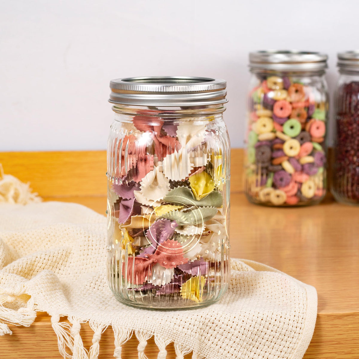 Amzcku jars handle candies, spices, and small treats in style.