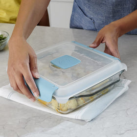Anchor Hocking easy-clean rounded corners for quick cleanup.