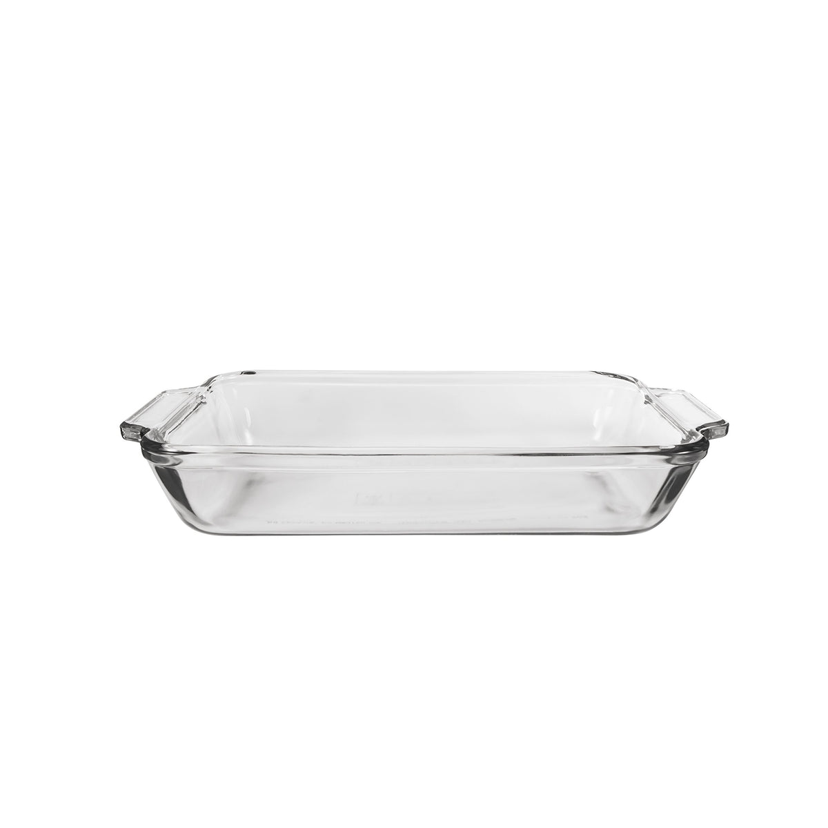 Anchor Hocking glass bake dish 3-quart, ideal for casseroles and baking.