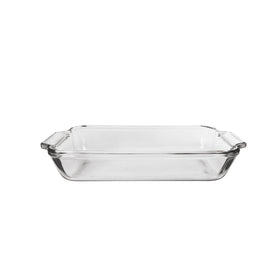 Anchor Hocking glass bake dish 3-quart, ideal for casseroles and baking.