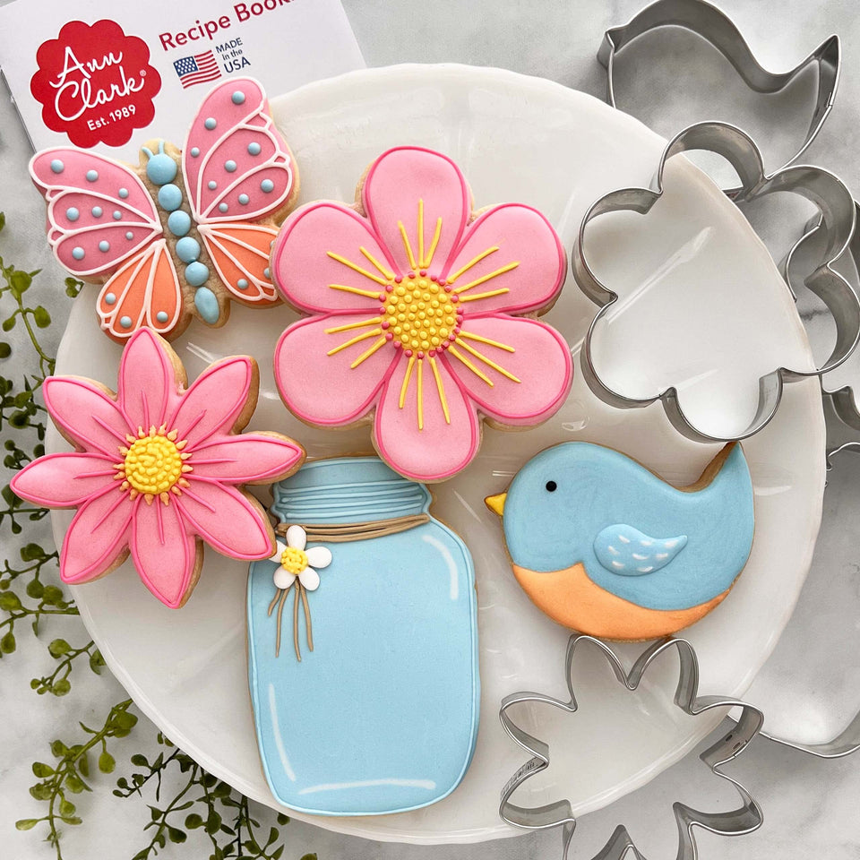 Ann Clark Mason Jar cutter for clean cuts and easy decorating