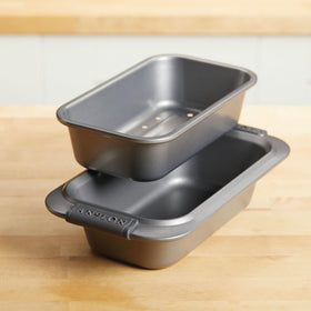 Heavy-gauge steel construction shown for warp-resistance in bakeware.